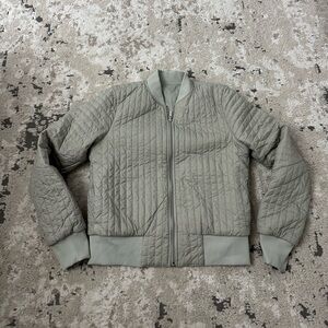 Lululemon Non-Stop Bomber Jacket Size 6 - Green